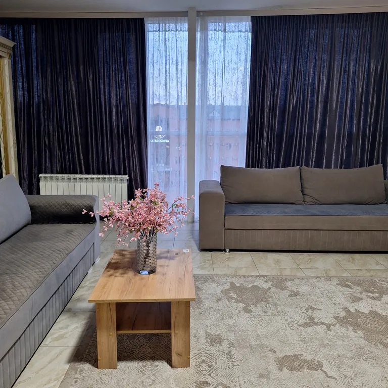 Апартамент недалеко от центра