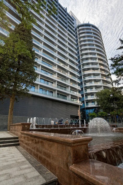 Апартамент с отдельной спальней и террасой вид на горы