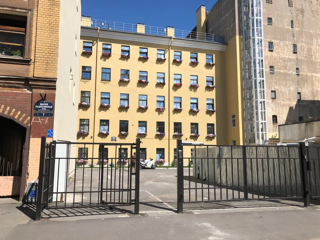 Квартира Квартира Стильная студия для троих гостей на петроградской стороне — Санкт-Петербург