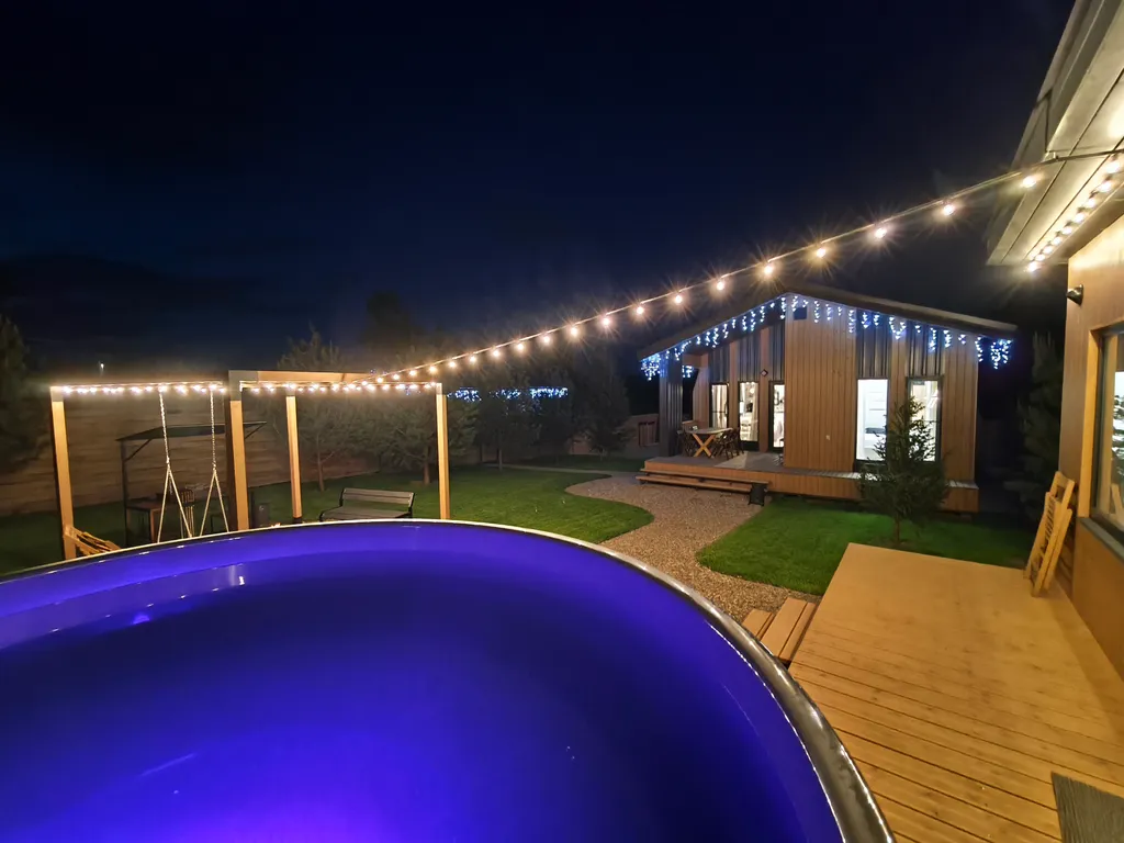 Skandi рыбка загородный дом у пруда в Подмосковье