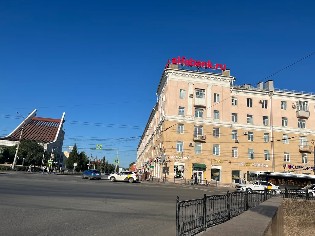 Центр центра города, Площадь Ленина, сталинка