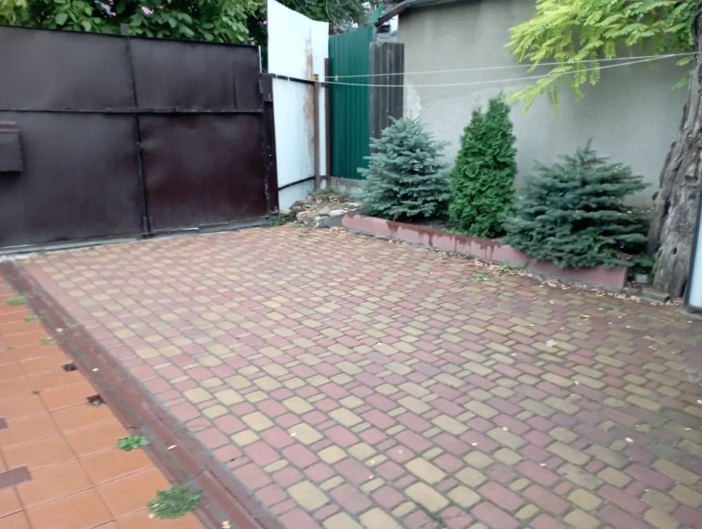 Отдельная квартира в частном доме с садом