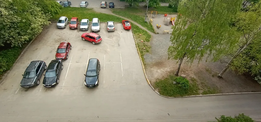 Квартира в спальном районе удобна для семьи или командировки