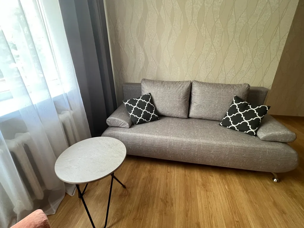 Двухкомнатная квартира у метро грушевка