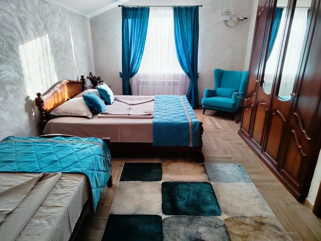 Дом на берегу озера