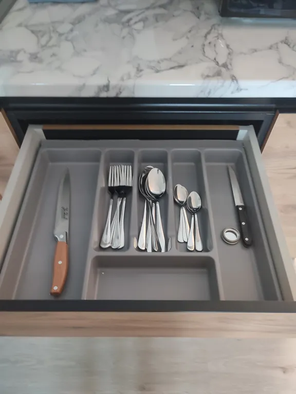 Новая, небольшая студия, евро, всё есть, кресло раскладывается