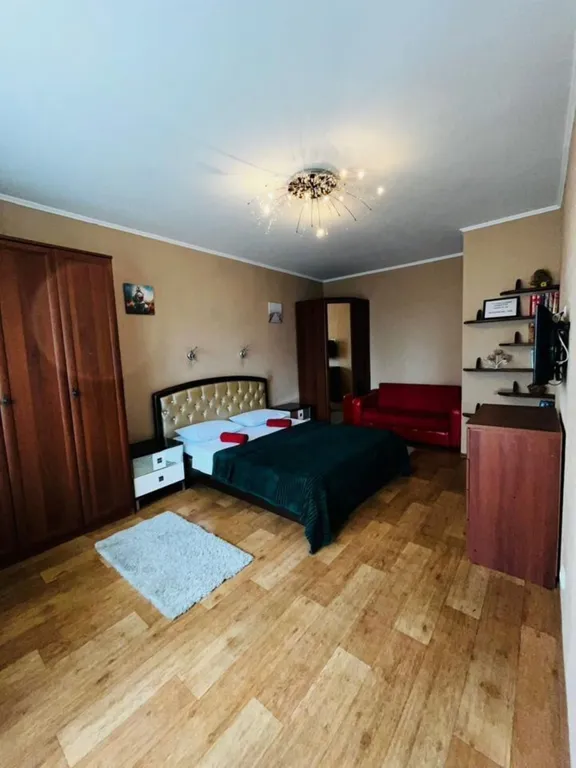 Уютная квартира в микрорайоне Взлёта, рядом ТРЦ Планета