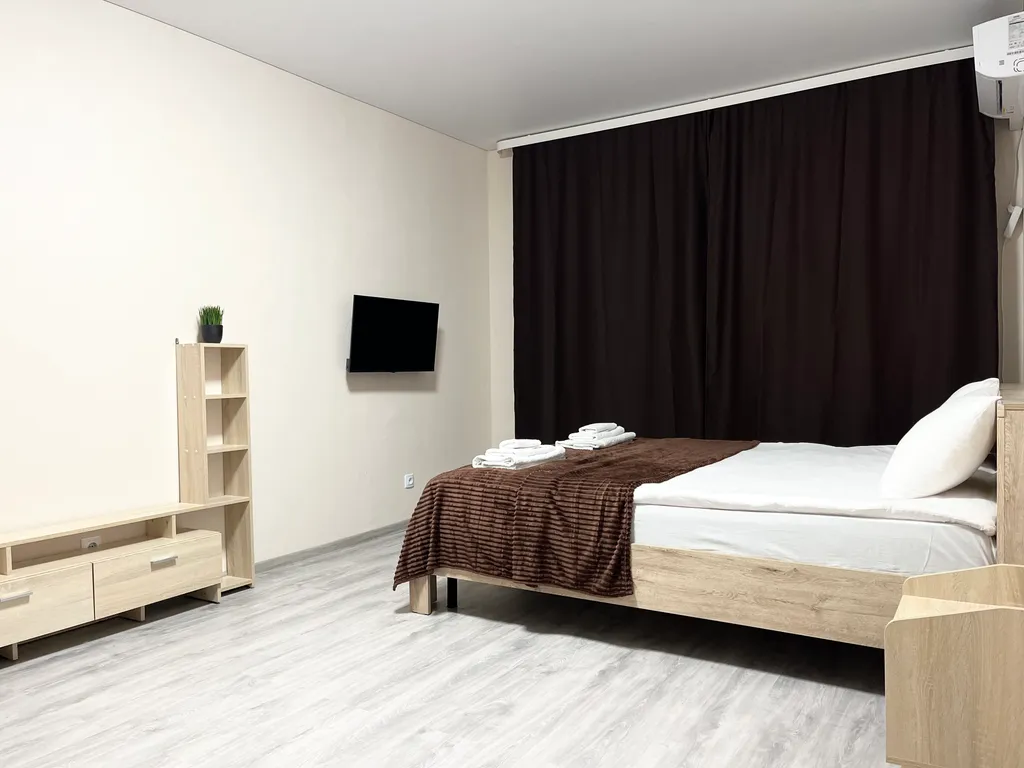 Чистая, однокомнатная квартира на Хусаиновых — аренда посуточно в Оренбург