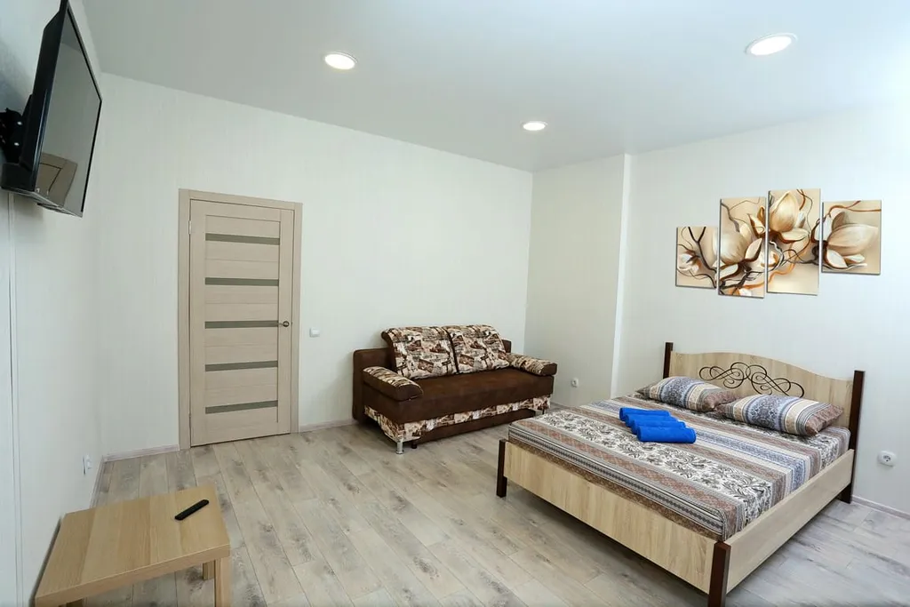 Квартира Чистая квартира в новом доме — Омск