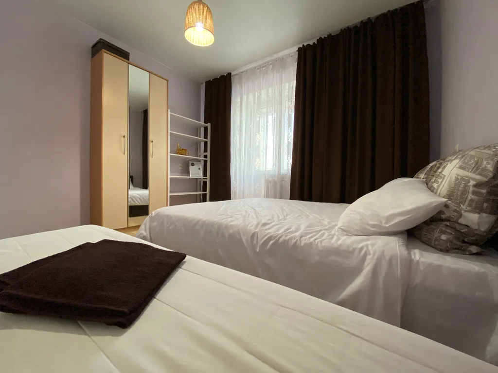 8 минут пешком до ЛетоЛето