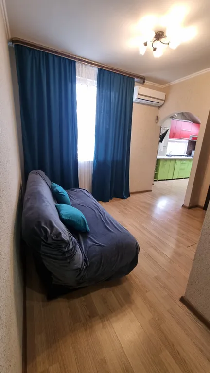 Видовая, уютная квартира с балконом у реки в центре