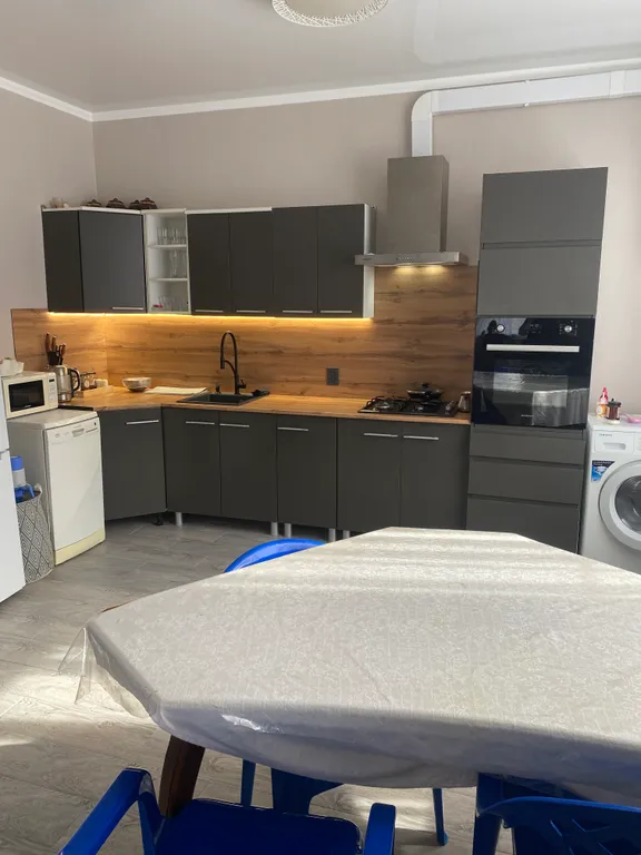 Сдается большой, уютный  дом