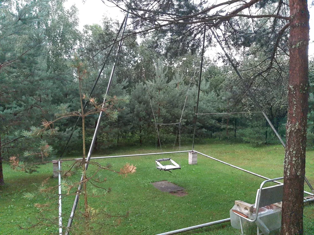 Домик у озера