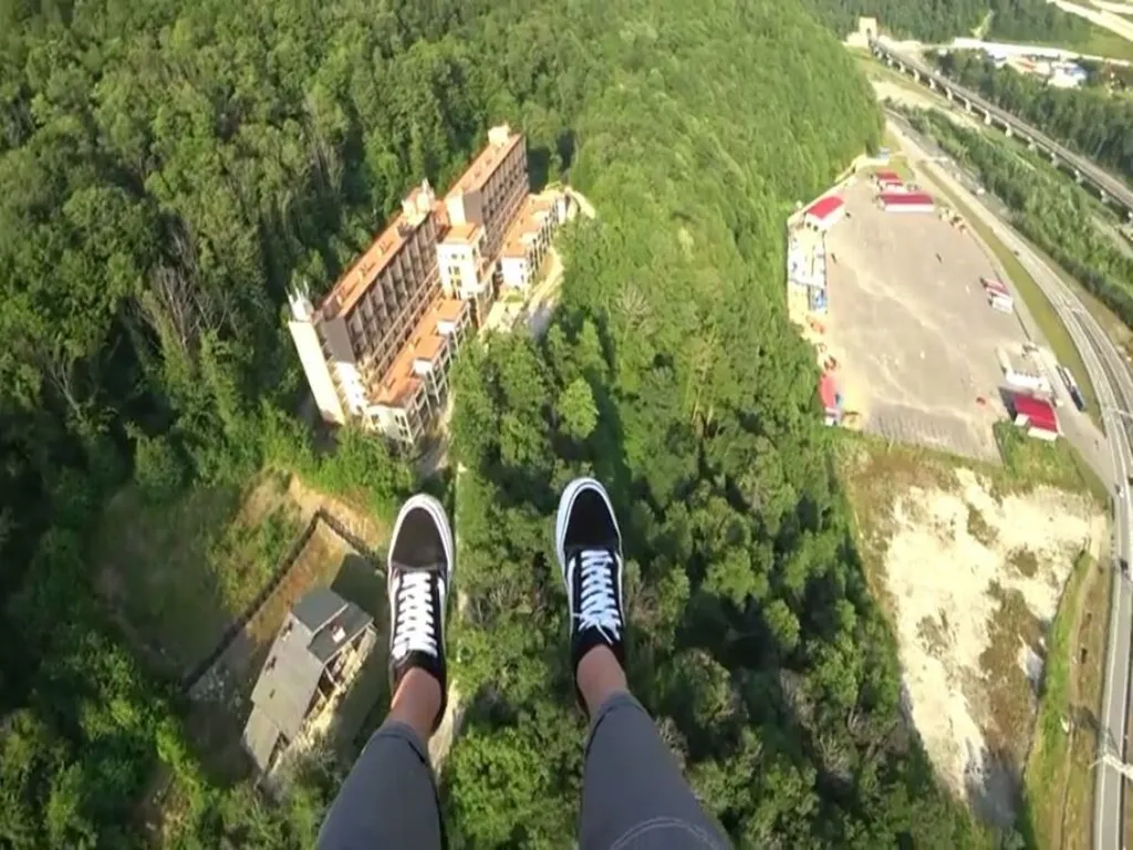 Двухуровневая квартира с великолепным видом в Красной Поляне