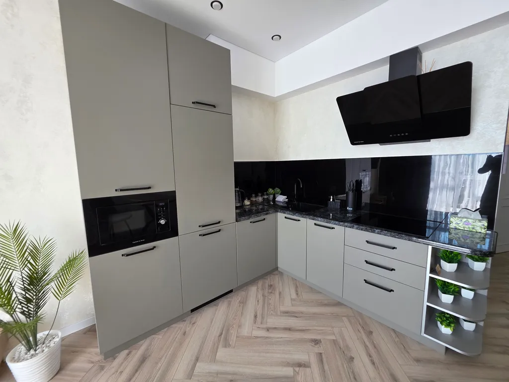 Новая, уютная квартира с красивым видом на горы и город