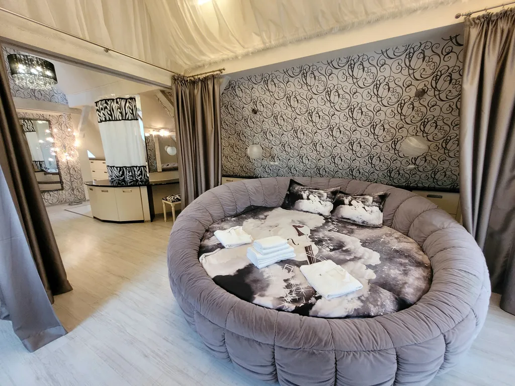 Квартира Эксклюзивный номер-люкс для двоих — Калининград