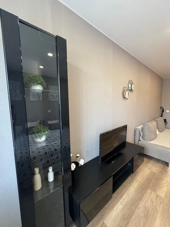 Просторная студия близко к центру