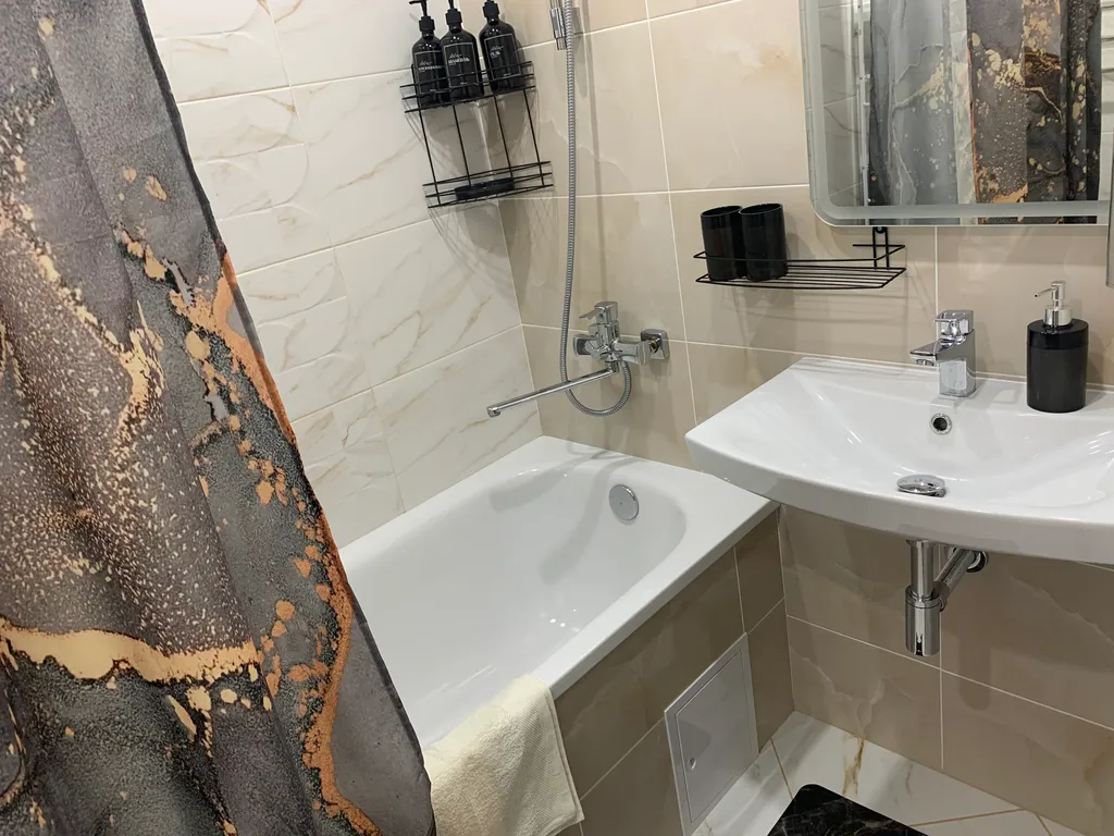 Новая уютная и просторная квартира рядом с Набережной