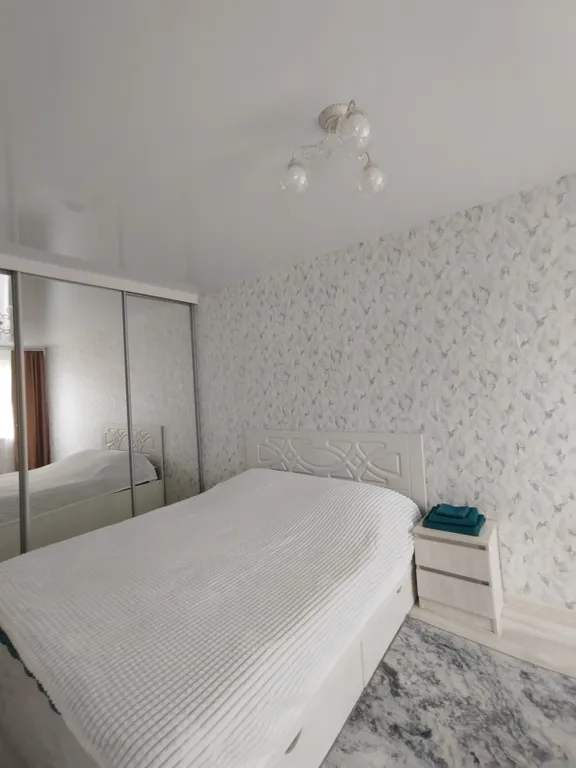 Уютная двухкомнатная квартира в тихом жилом районе города — аренда посуточно в Суздаль