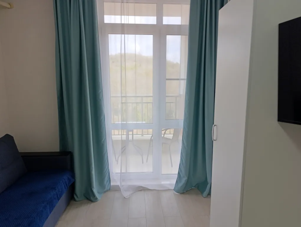 38 Однокомнатная с бассейном для 4 персон