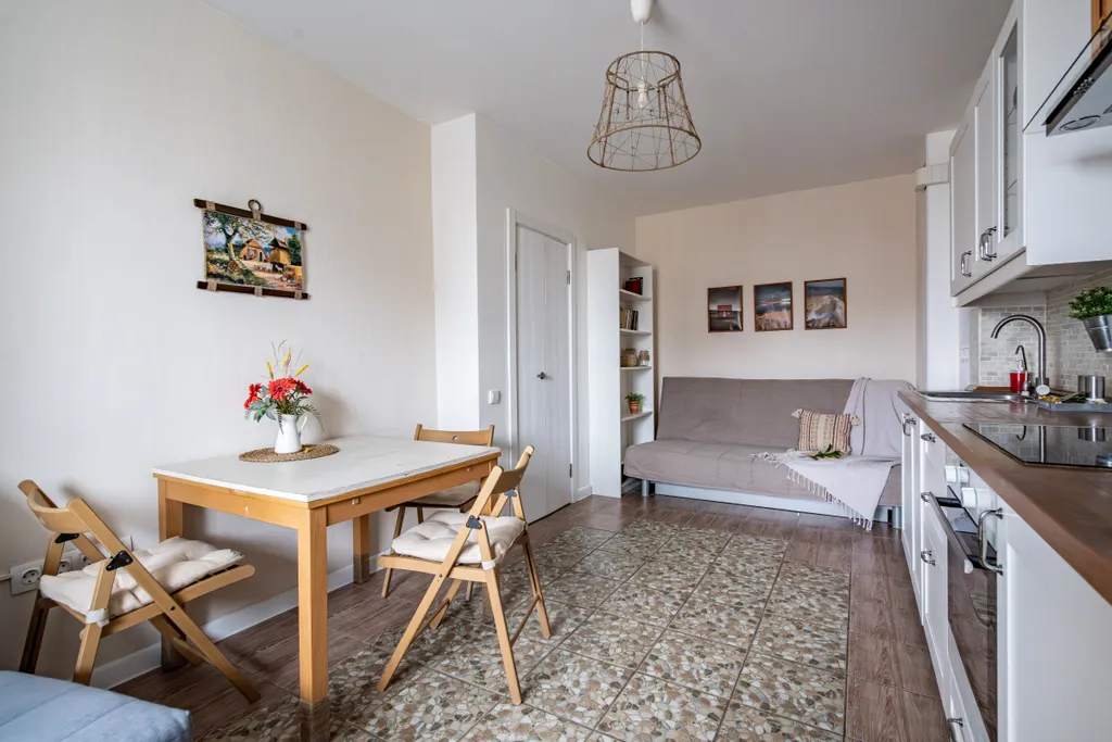 Евродвушка у метро Парнас для 5 || Сатин Хоум апарт