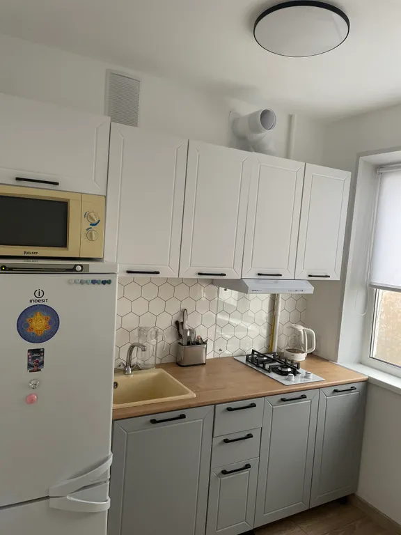 Современная квартира недалеко от курорта