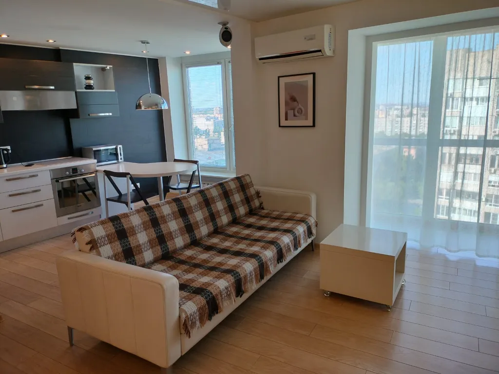 Квартира Квартира в центре с панорамным видом на Волгу — Волгоград