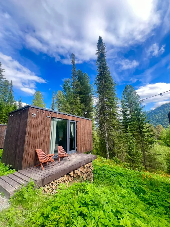 Домик с видом на Телецкое озеро