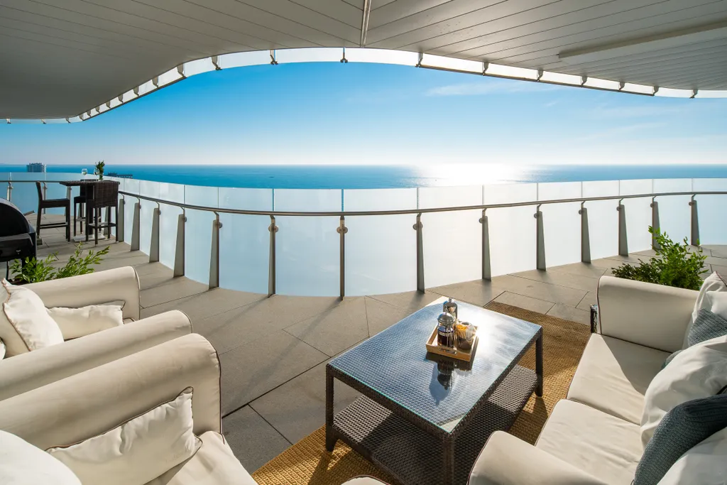 Марисоль Бриллиант Апартамент в Grand Karat Sochi с видом на море