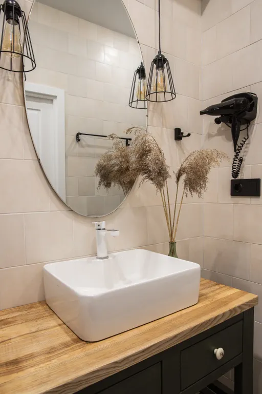 Квартира в историческом месте города с дизайнерским ремонтам