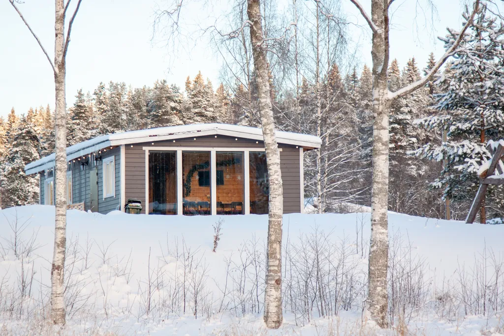 Солнечный с дровяной сауной