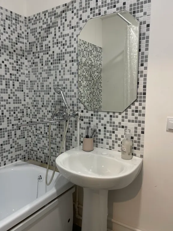 Шикарная 1 ком. квартира в центре города в новострое