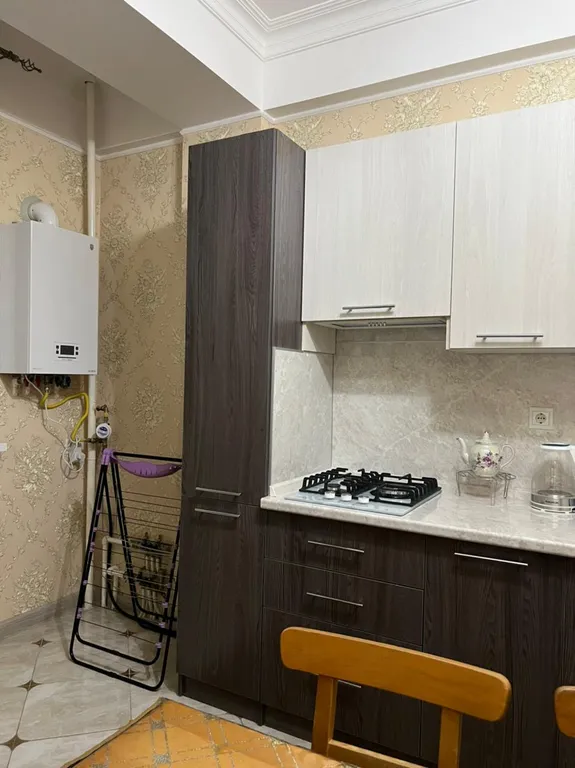 Квартира на берегу моря с видом на горы и крепость