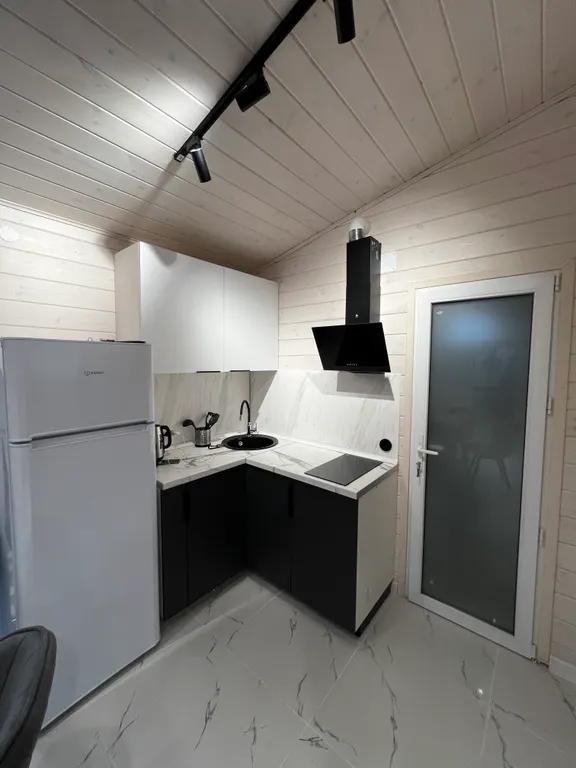 Домик с видом на лес