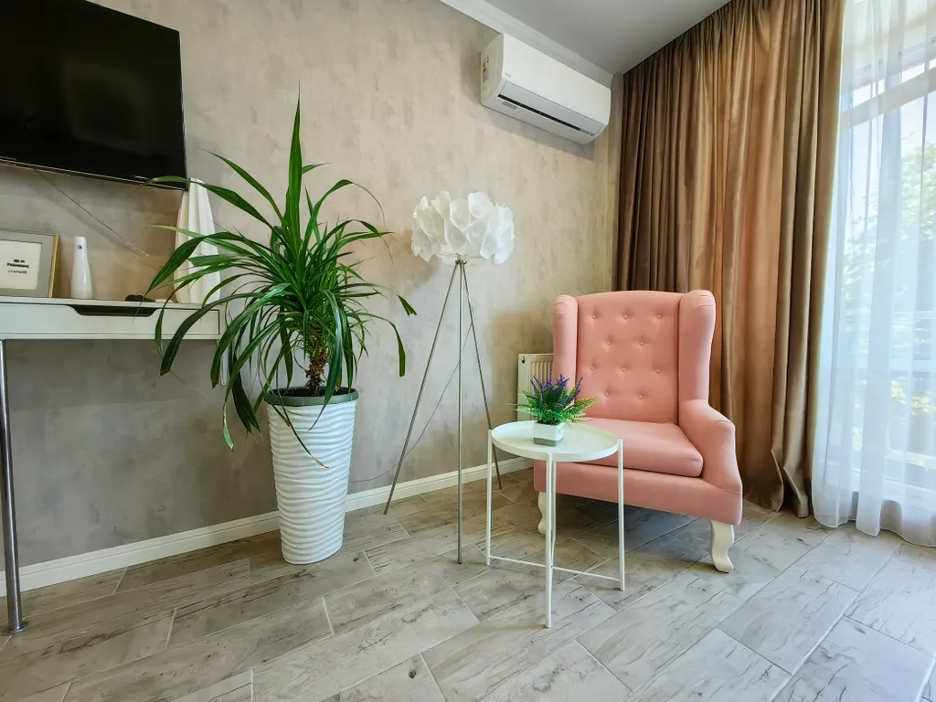 Студия с видом на море