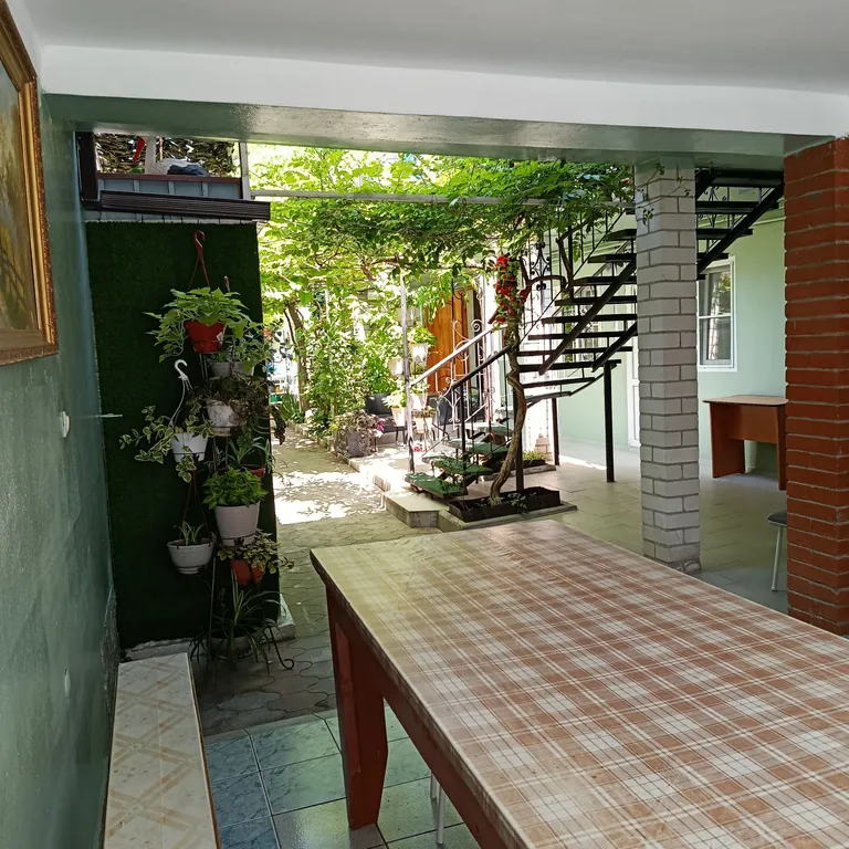 Квартира Квартира Стандартный 3 местный номер с 3 односпальными кроватями — Геленджик