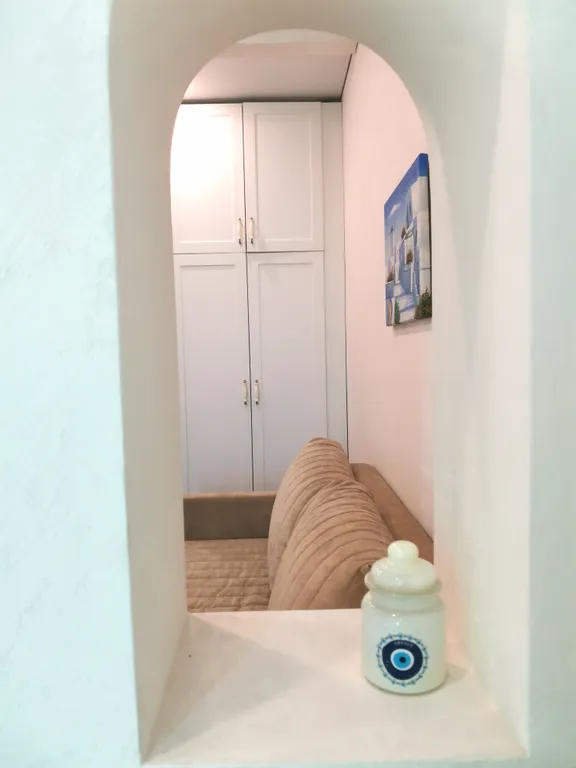 Квартира в греческом стиле с видом на море в центре города