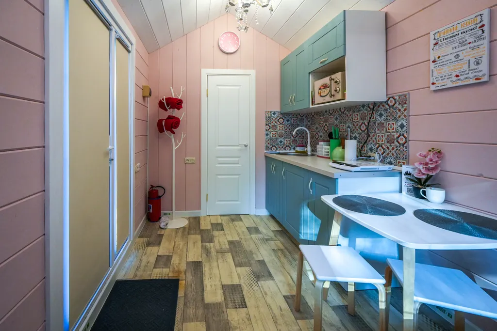 Красный домик