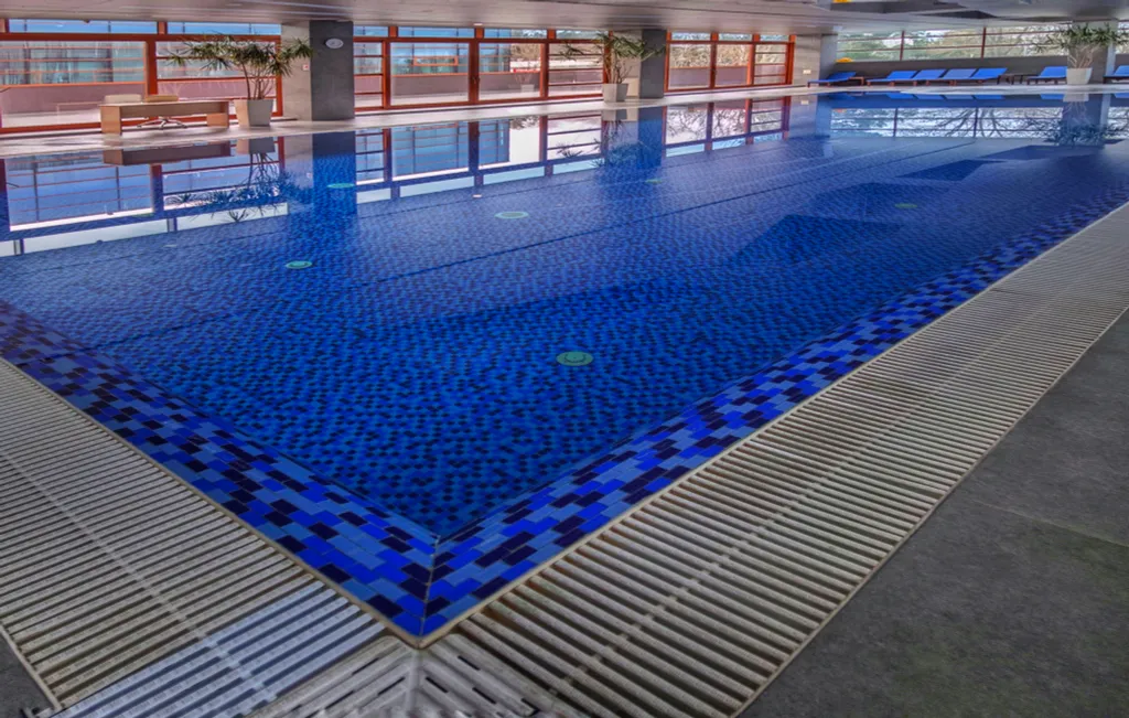 Шикарная видовая квартира в Золотой Бухте