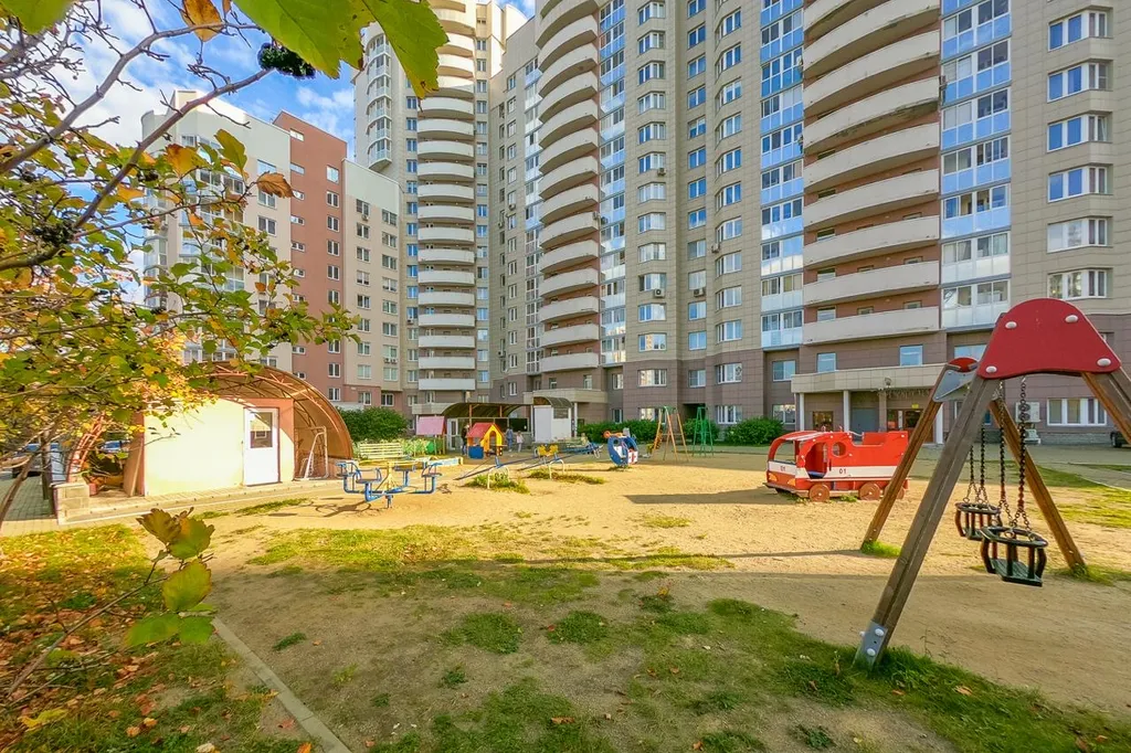 Квартира Комфортабельные Апартаменты с видом на парк в центре Ботаники — Екатеринбург