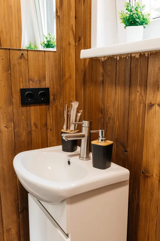 Уютный гестхаус Горки посреди леса и в полном уединении, баня и чан