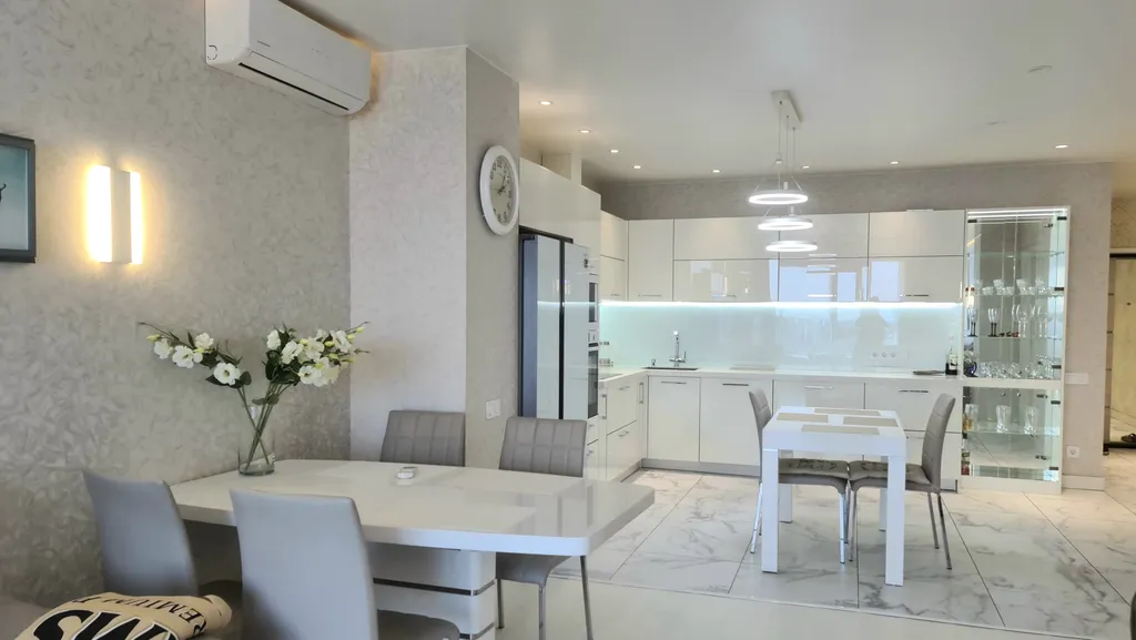 3х ком.кв 100 кв.м в центре район Фуникулёра