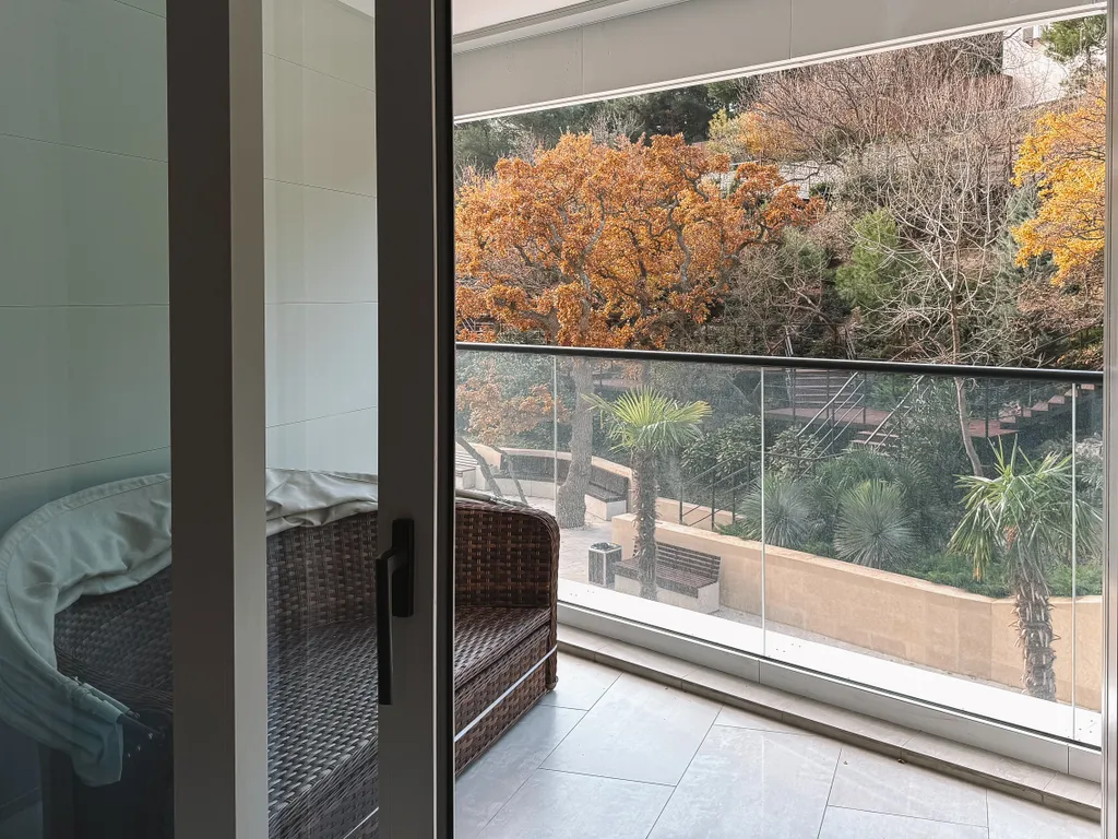 Современные апартаменты в шаговой доступности от моря