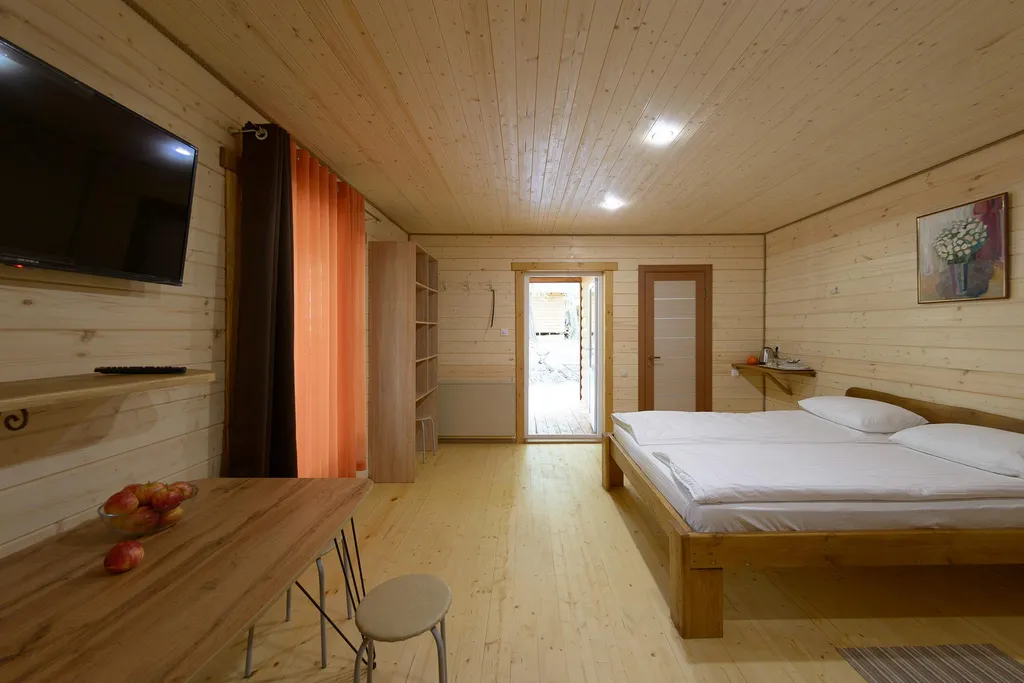 Дача МиСо в сосновом лесу Теберды Шале №4 (студия)