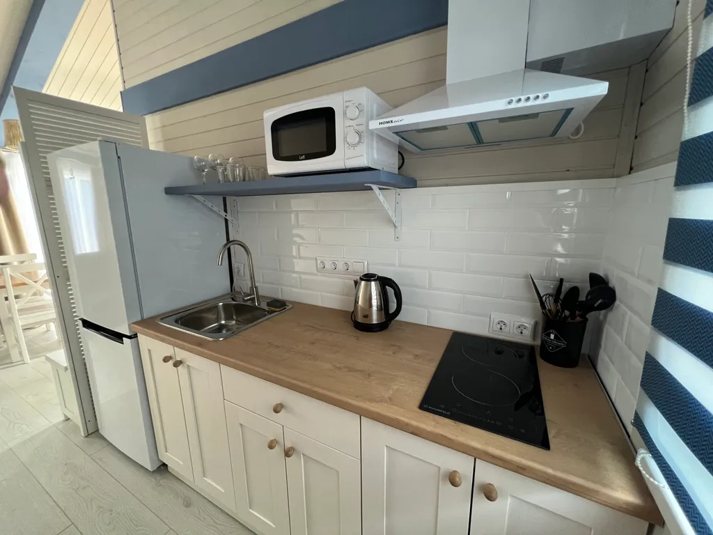 Коттедж Вилла Синие Волны/ Blue waves с бассейнами, 5 мин от пляжа