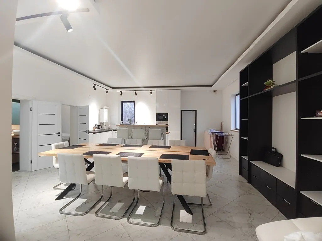 6-комнатный Дом