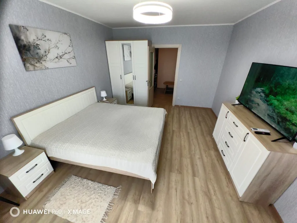 Современная видовая 1-комнатная квартира у реки в Завидово