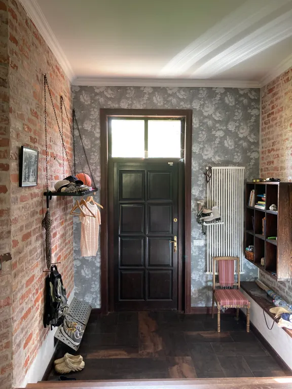 Дом с пляжем у моря