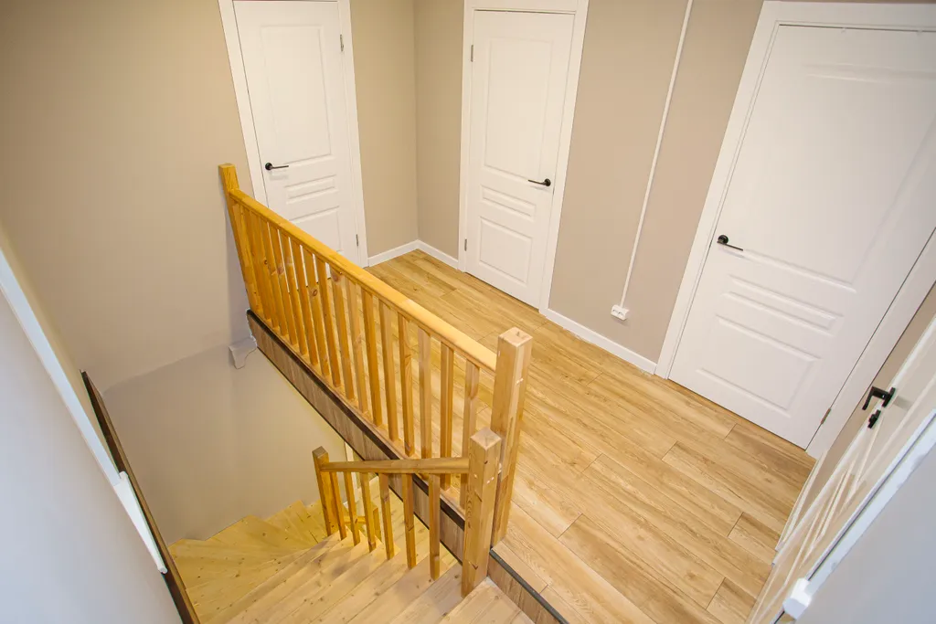 Дом на берегу реки