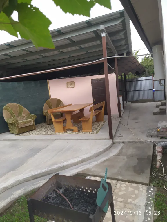 Квартира Комната с отдельным входом в частном доме — Рапица